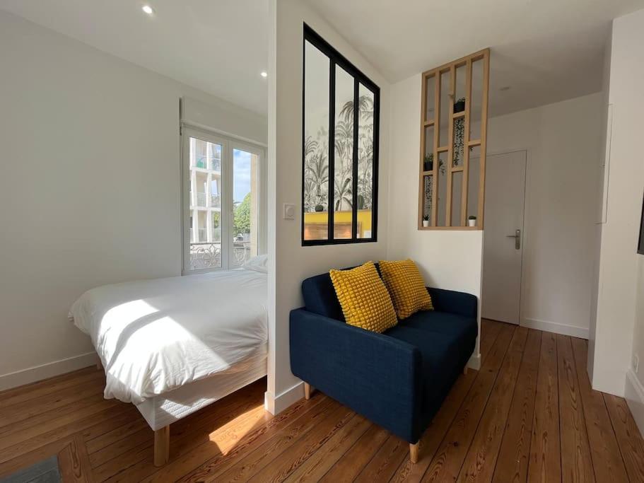 Studio Au Coeur De Caen-Renove Apartment Exterior photo